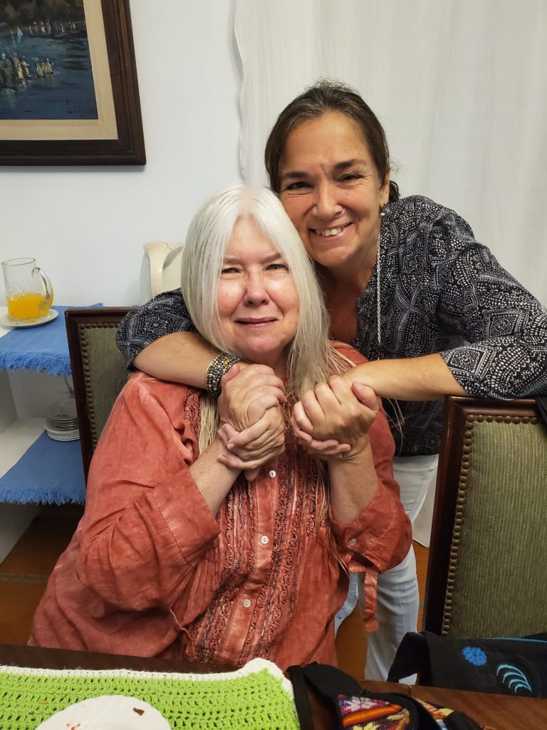 Susan and SIlvia, La Providencia