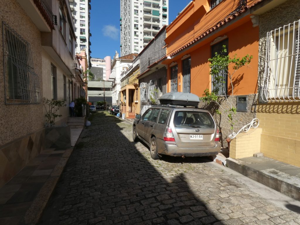Alley where Déo's house is situated